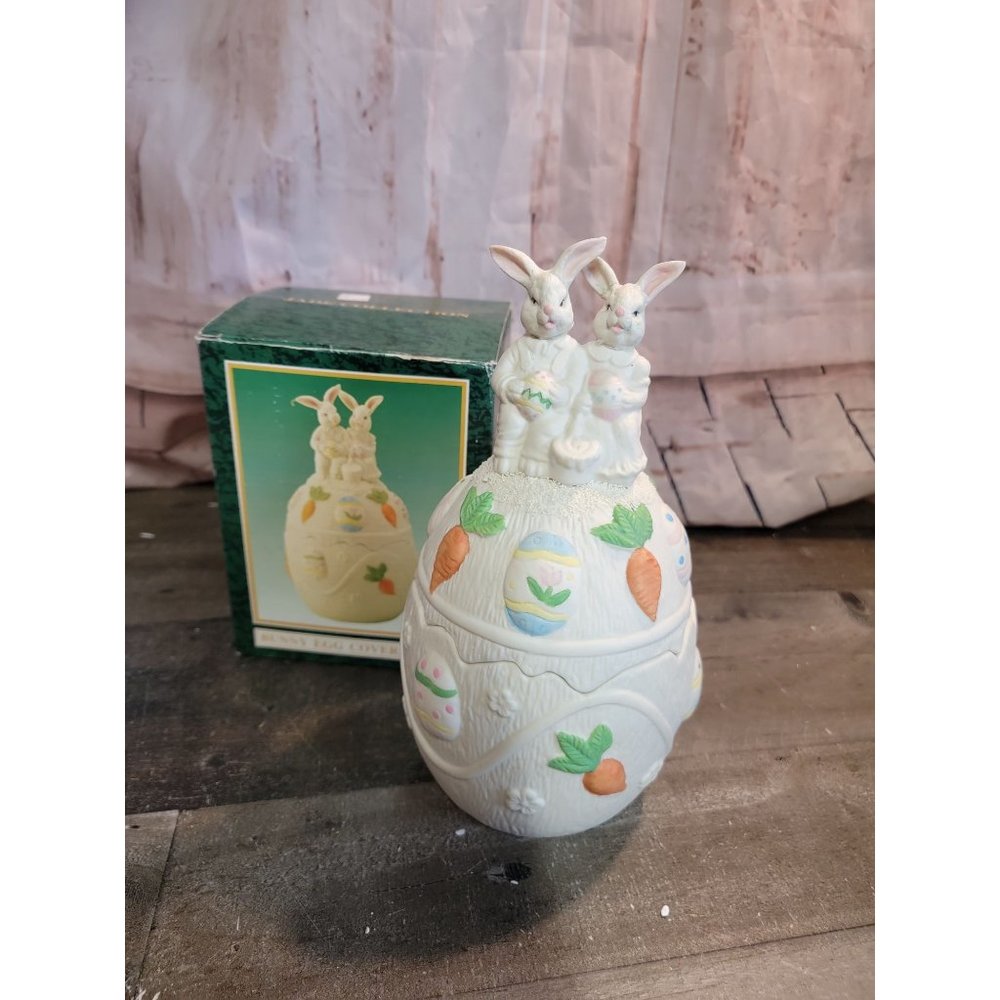 Jade collection bunny egg covered‎ box ceramic Easter decor